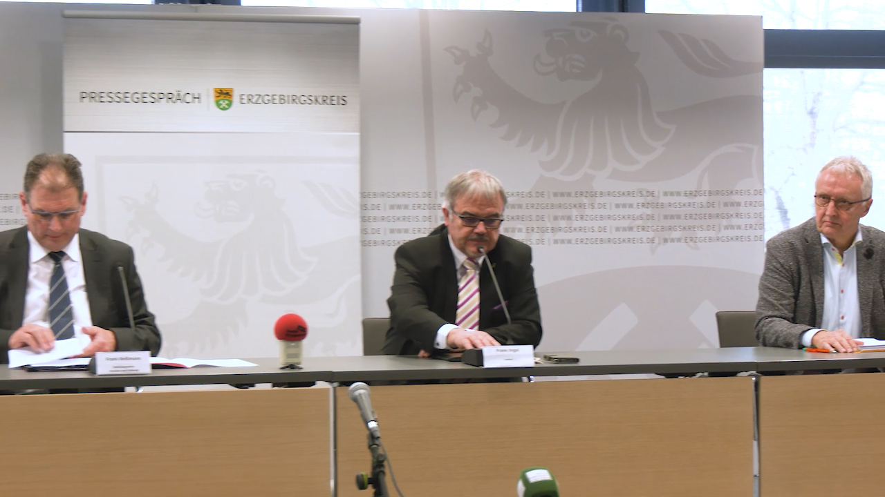 MEgional am 8. April 2020 mit der Pressekonferenz im Landratsamt Erzgebirgskreis MEgional am 8. April 2020 mit der Pressekonferenz im Landratsamt Erzgebirgskreis